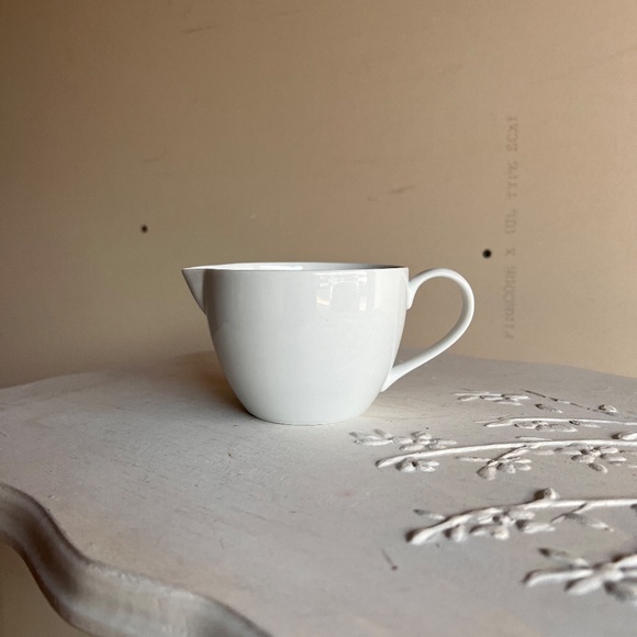 Creamer Dish - by BLOCK China - Picture 2 of 4